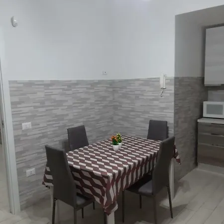 Pensión La Casa Di Donatella Nápoles