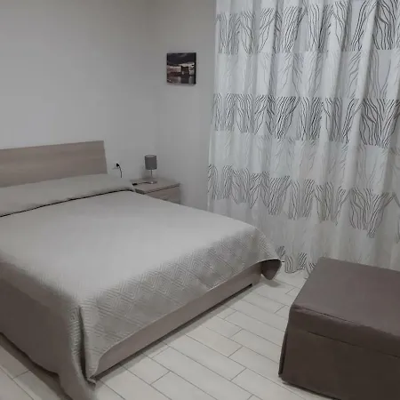 La Casa Di Donatella Pensión Nápoles